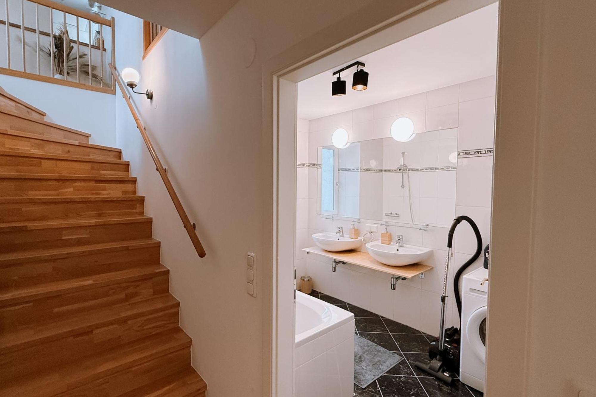 90Qm, 3 Bedrooms, Near Schoenbrunn, Balcony - Axara Housing Wiedeń Zewnętrze zdjęcie